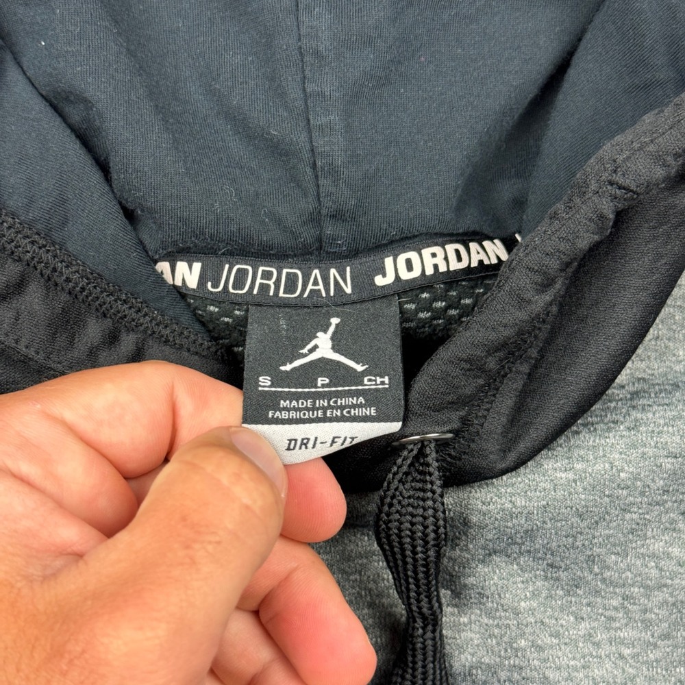 Jordan Men Small Dri-FIT Sleeveless Hoodie Grey Black Jumpman Vest Small Sports - Picture 6 of 12